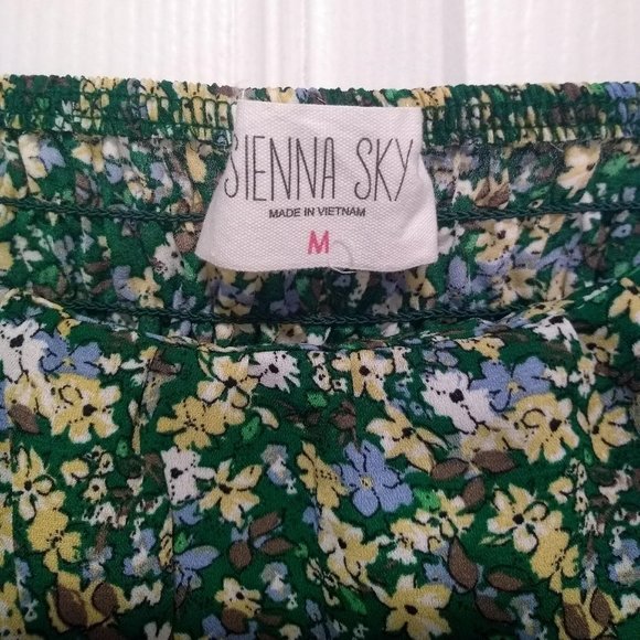 Sienna Sky Tied Floral Tank Size M - Picture 4 of 5